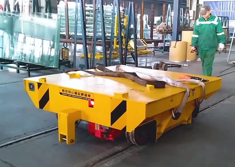 <b>20噸軌道牽引車(chē)現場(chǎng)視頻</b>